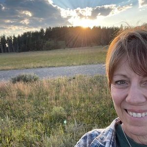Meet your Posher, Julie